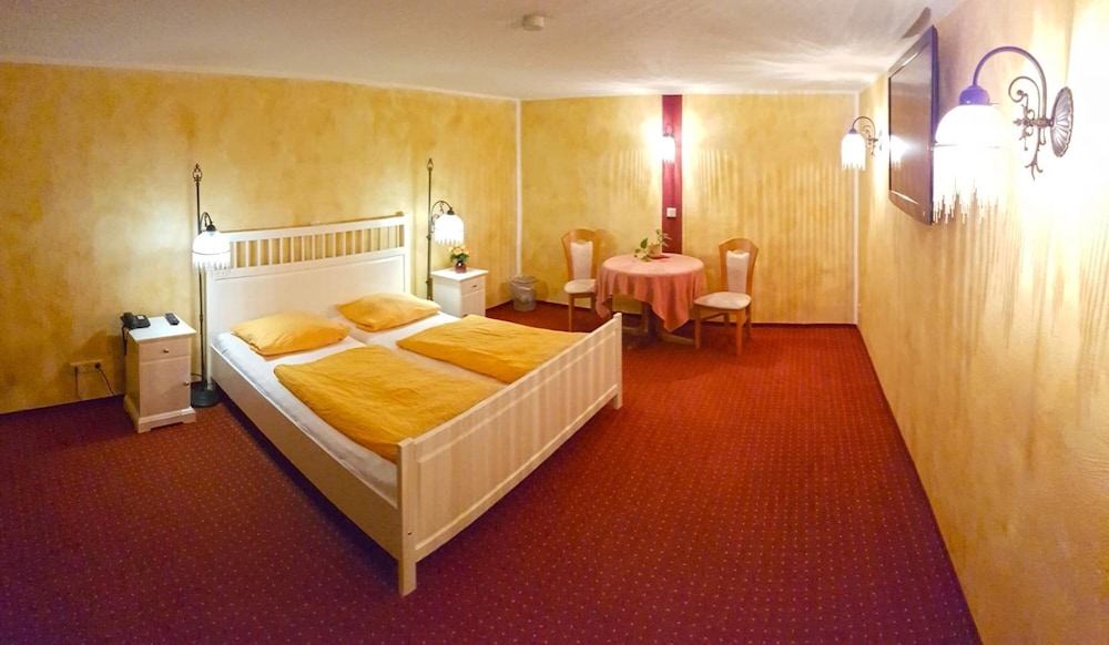 Gotikhotel Frenzelhof 18/42