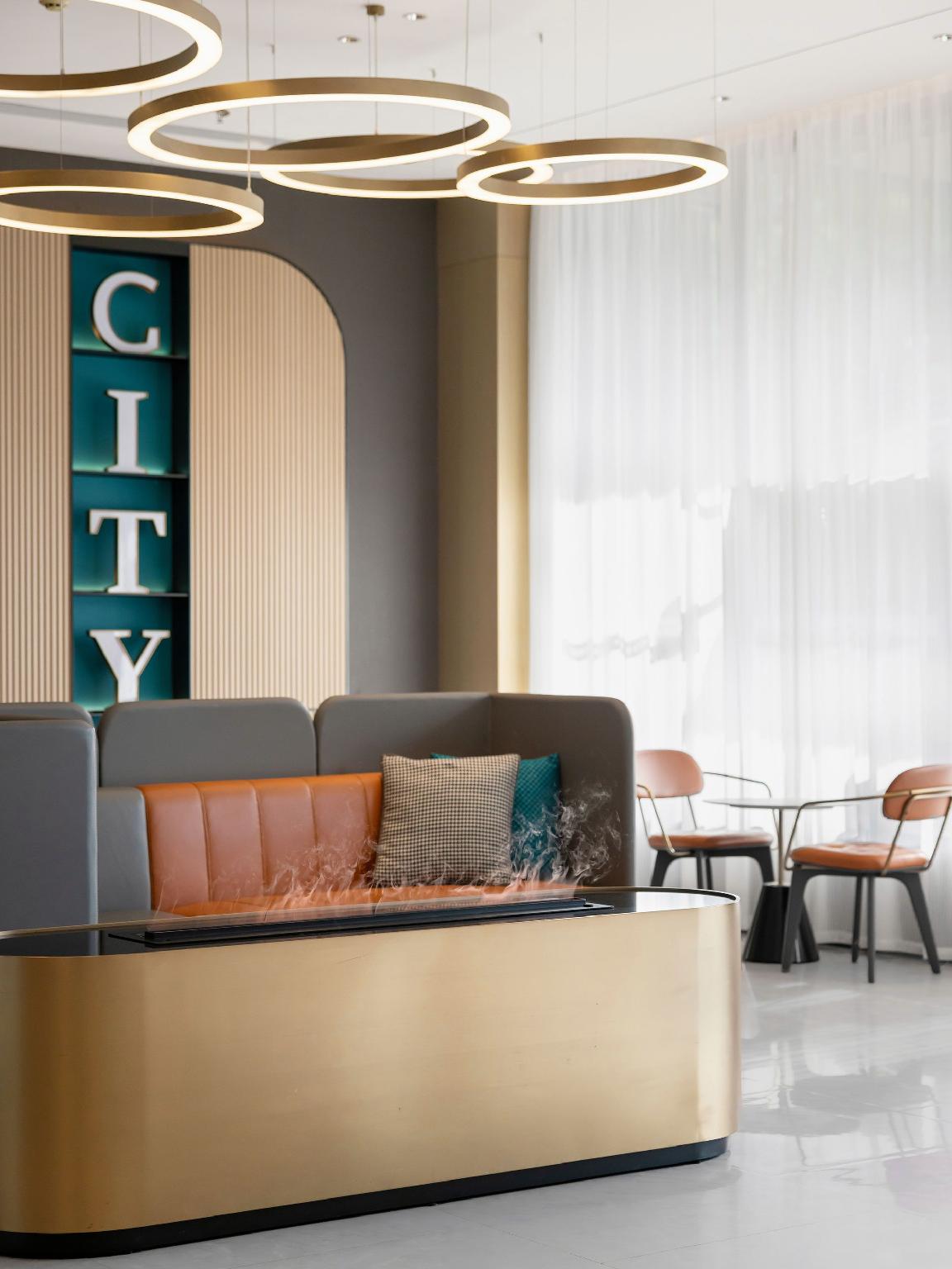 City Comfort Inn (Hezhou Guposhan Avenue) 36/48