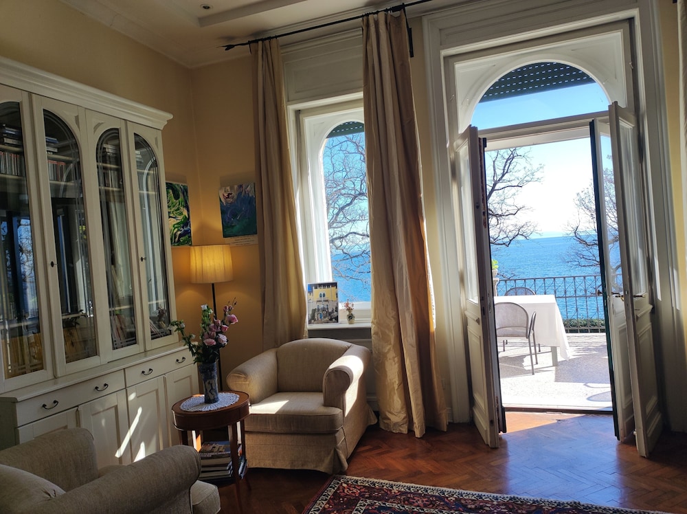 Hotel Villa Astra 26/50