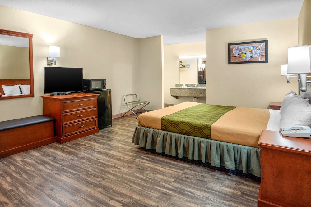 Econo Lodge near Missouri University of Science and Technology 5/20