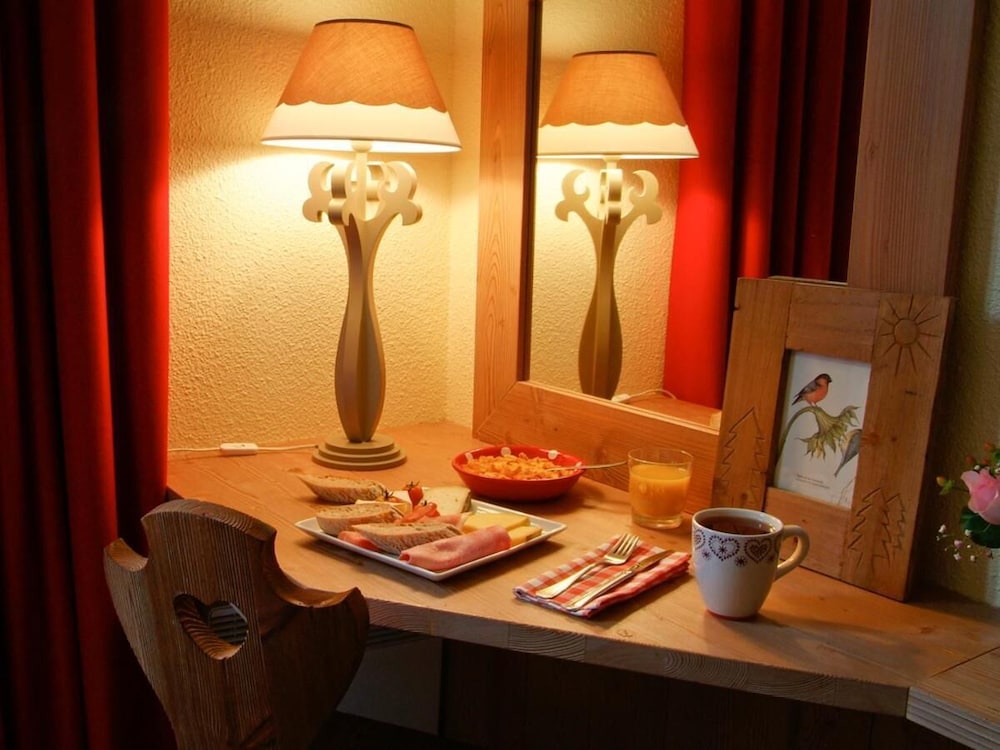 Homtel La Tourmaline 28/60