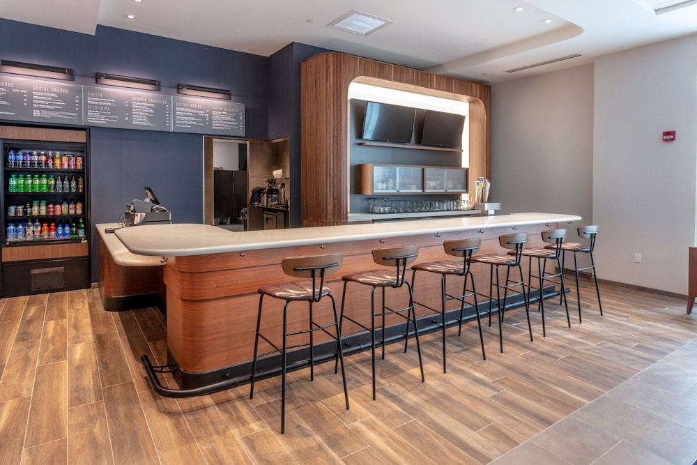 Courtyard by Marriott Rochester Downtown 26/33