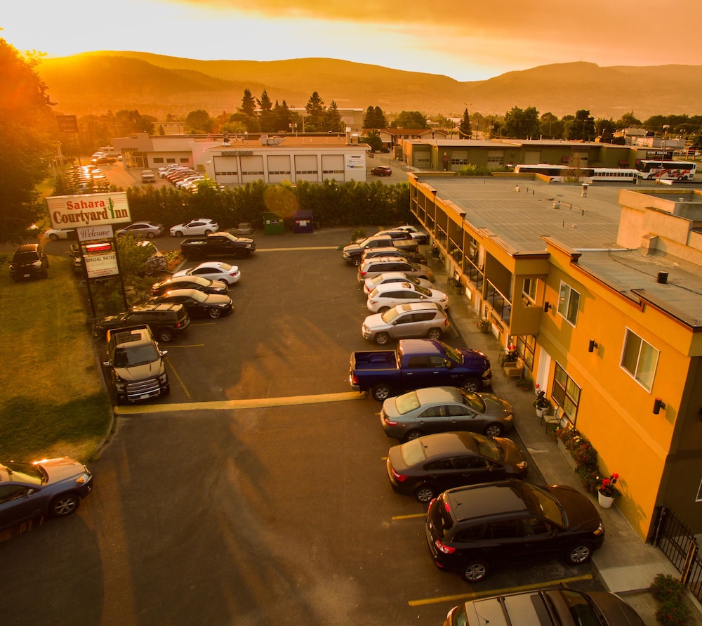 Sahara Courtyard Inn Penticton 73/77