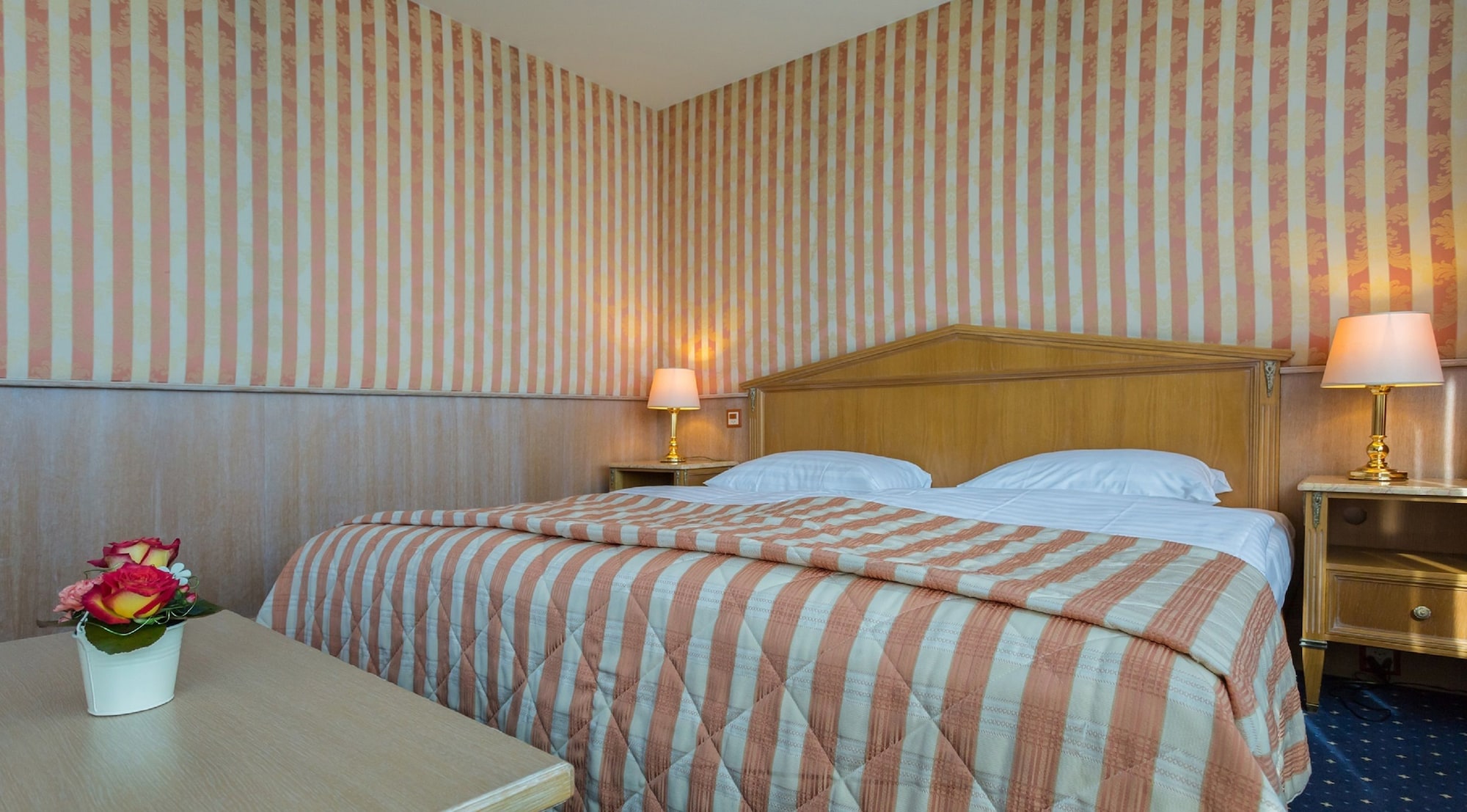 CLASSIC, DOUBLE BED, BALCONY