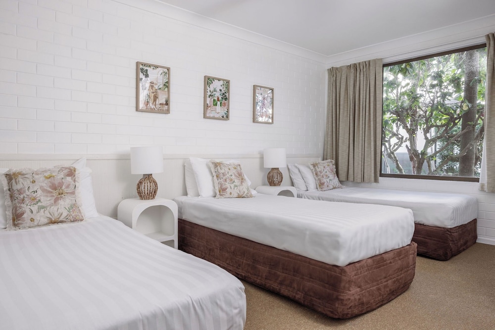 2 BEDROOMS, APARTMENT, OCEAN VIEW, GROUND FLOOR