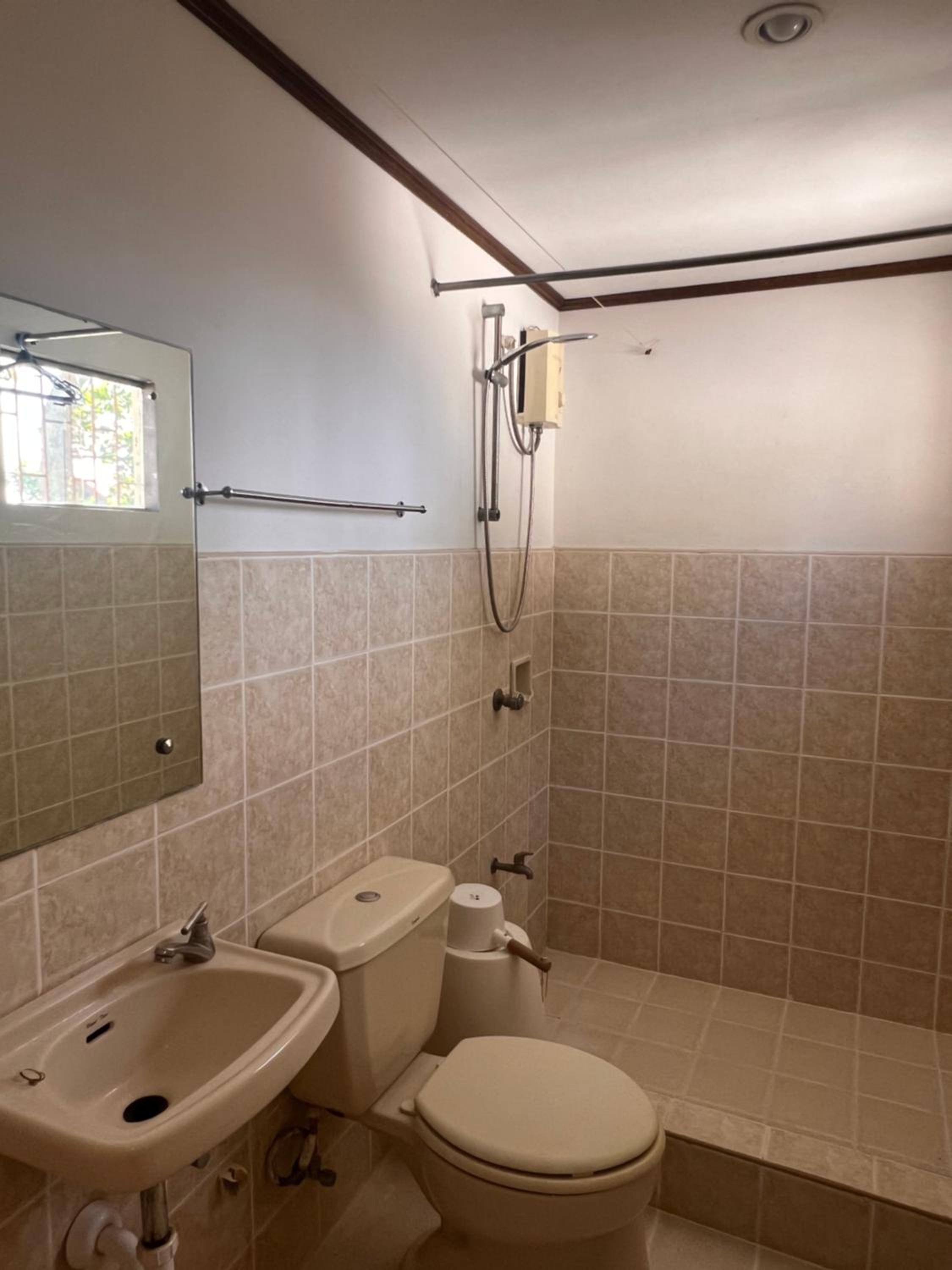 Mendelluke Suites 27/29
