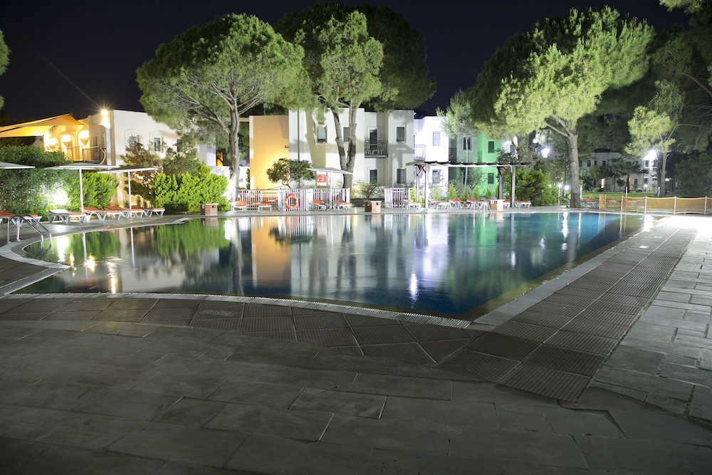 Bodrum Sea Side Beach Club Hotel - All Inclusive 71/72