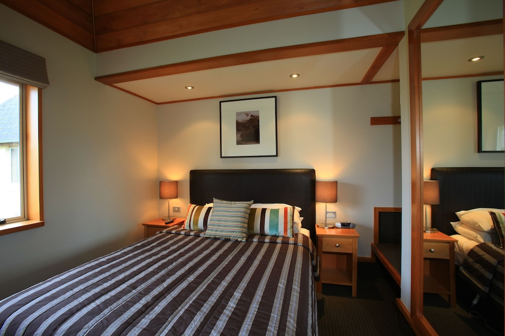 Distinction Te Anau Hotel and Villas 22/68
