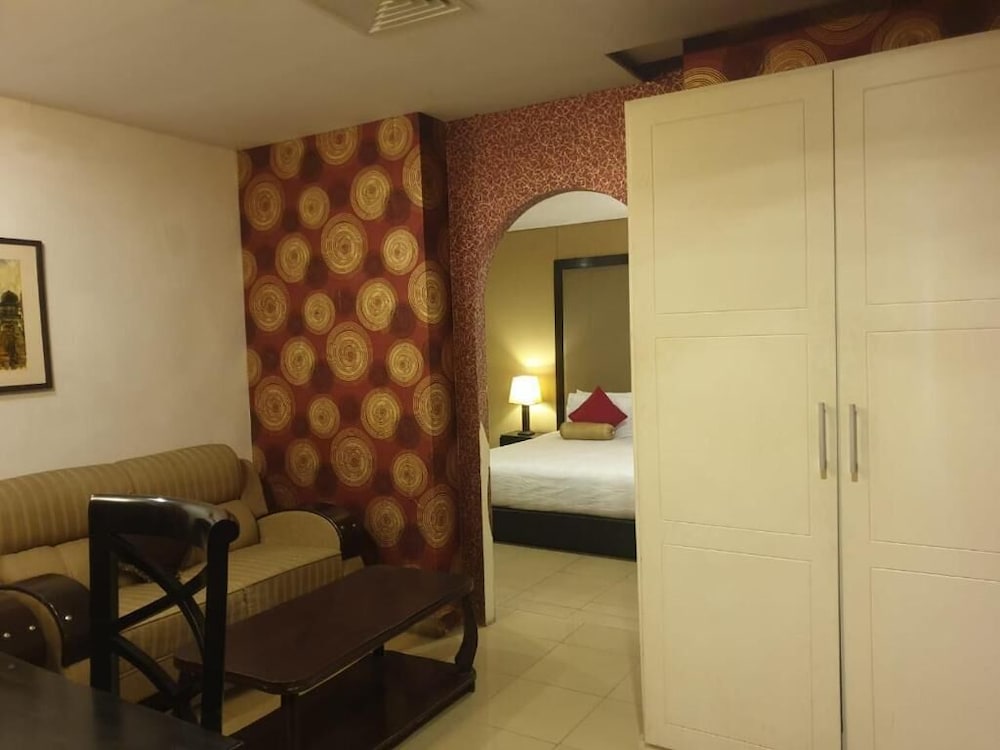 The Grand Inn Hotel 34/50