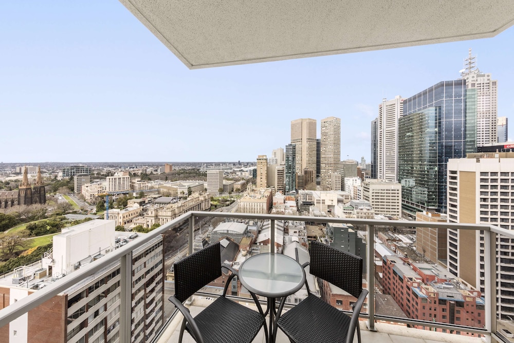 Oaks Melbourne on Lonsdale Suites, Melbourne City Centre, Melbourne 26/71