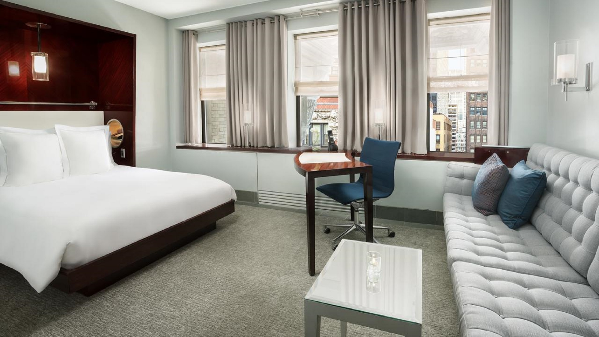 SUPERIOR, QUEEN BED