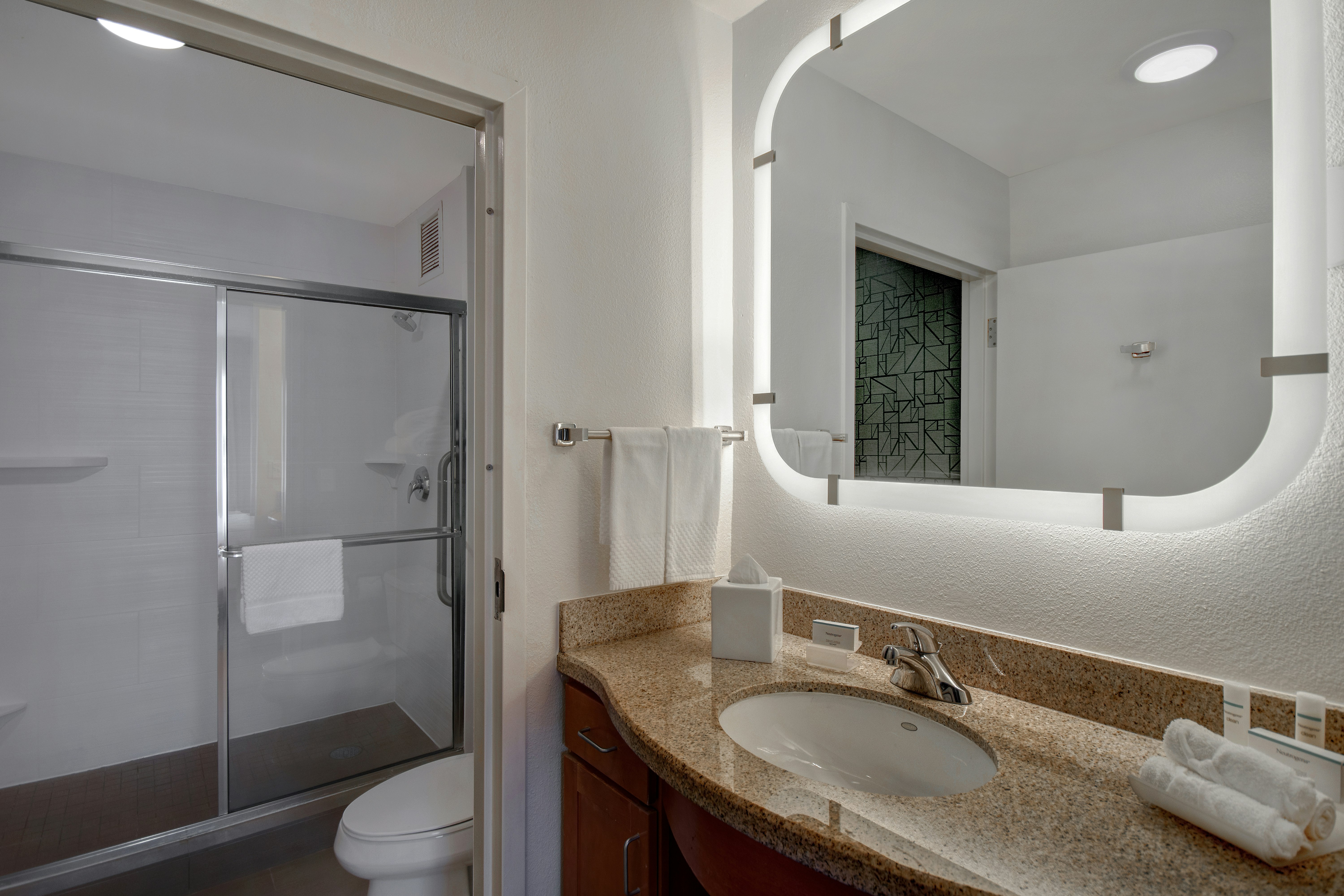 Studio, Suite, Queen Bed, Bay View