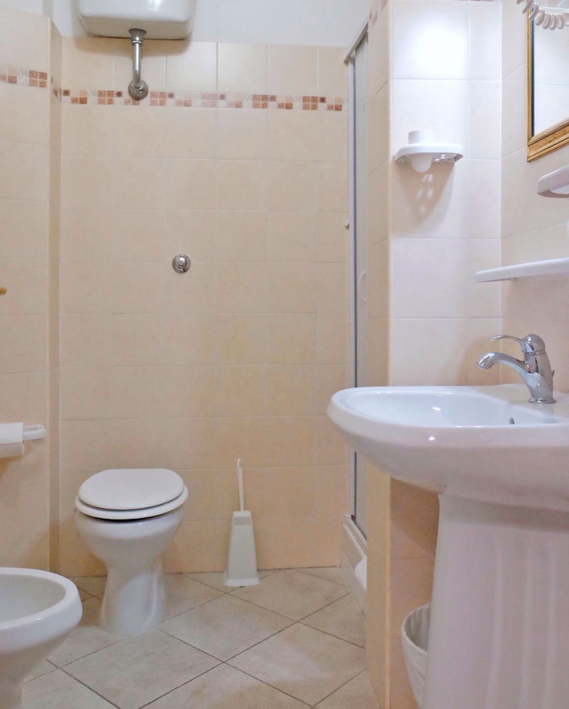 Re Monti Guesthouse 32/35
