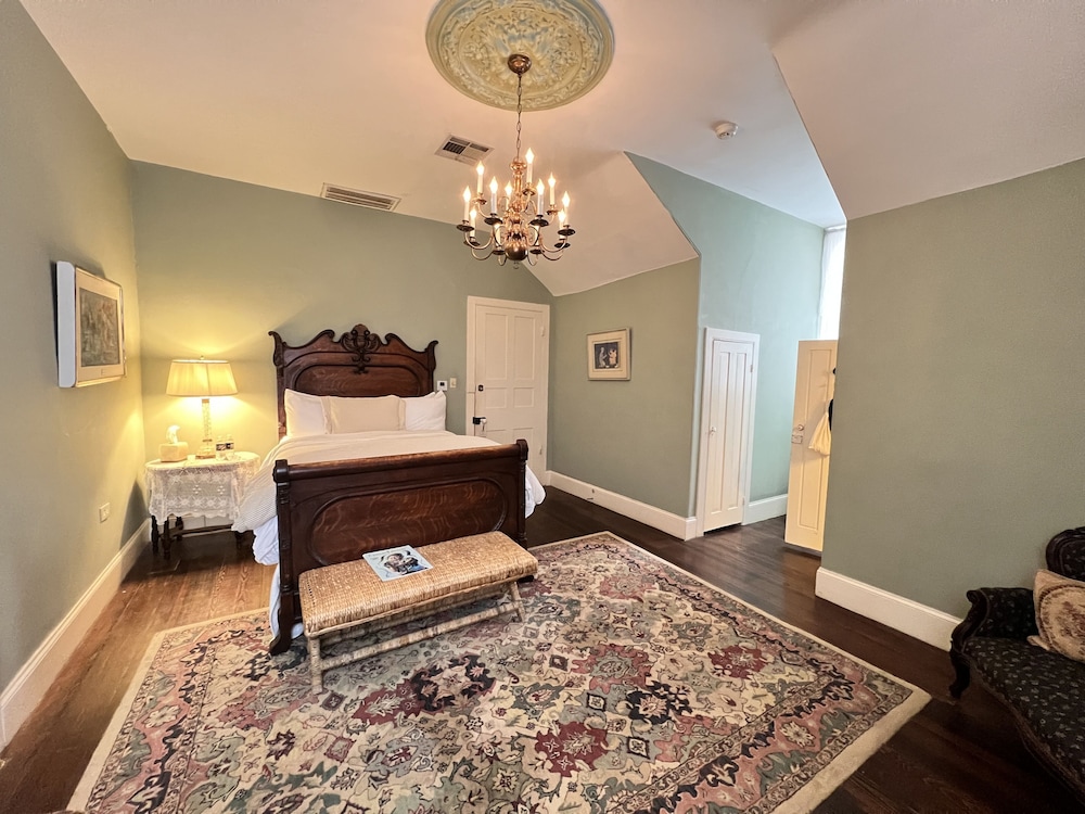 The Myrtles 8/50