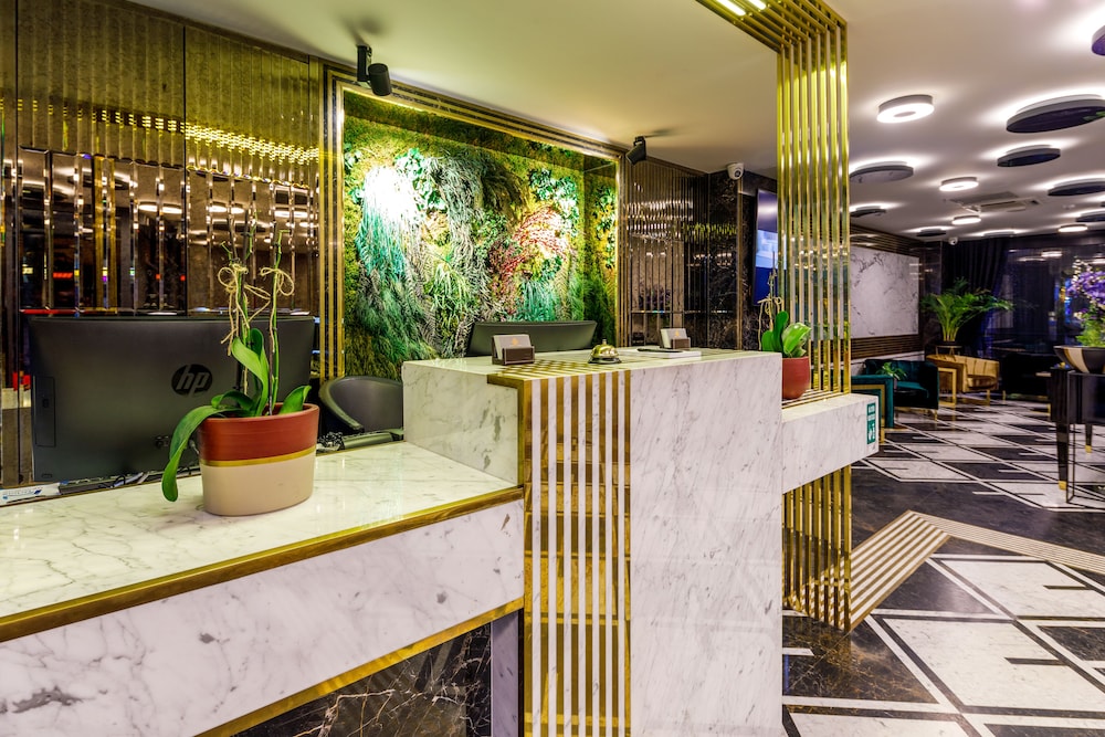 Euro Design Hotel 7/71