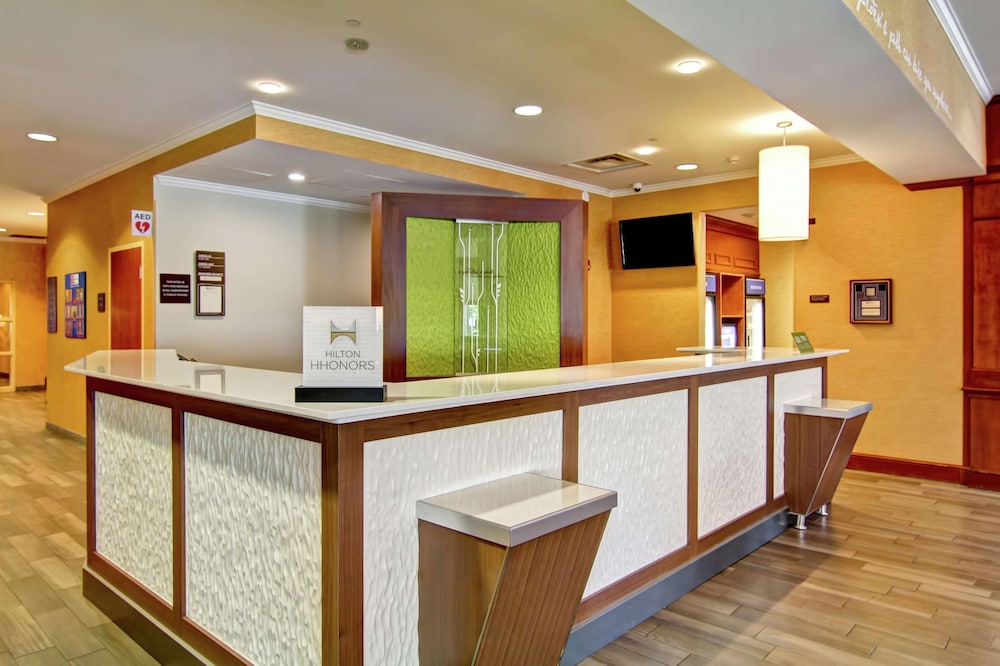 Hilton Garden Inn Ottawa Airport 5/86