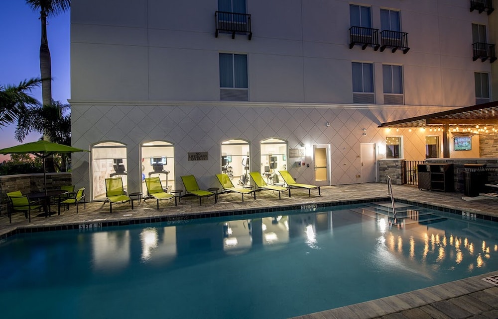 Springhill Suites By Marriott Fort Myers Estero photo5