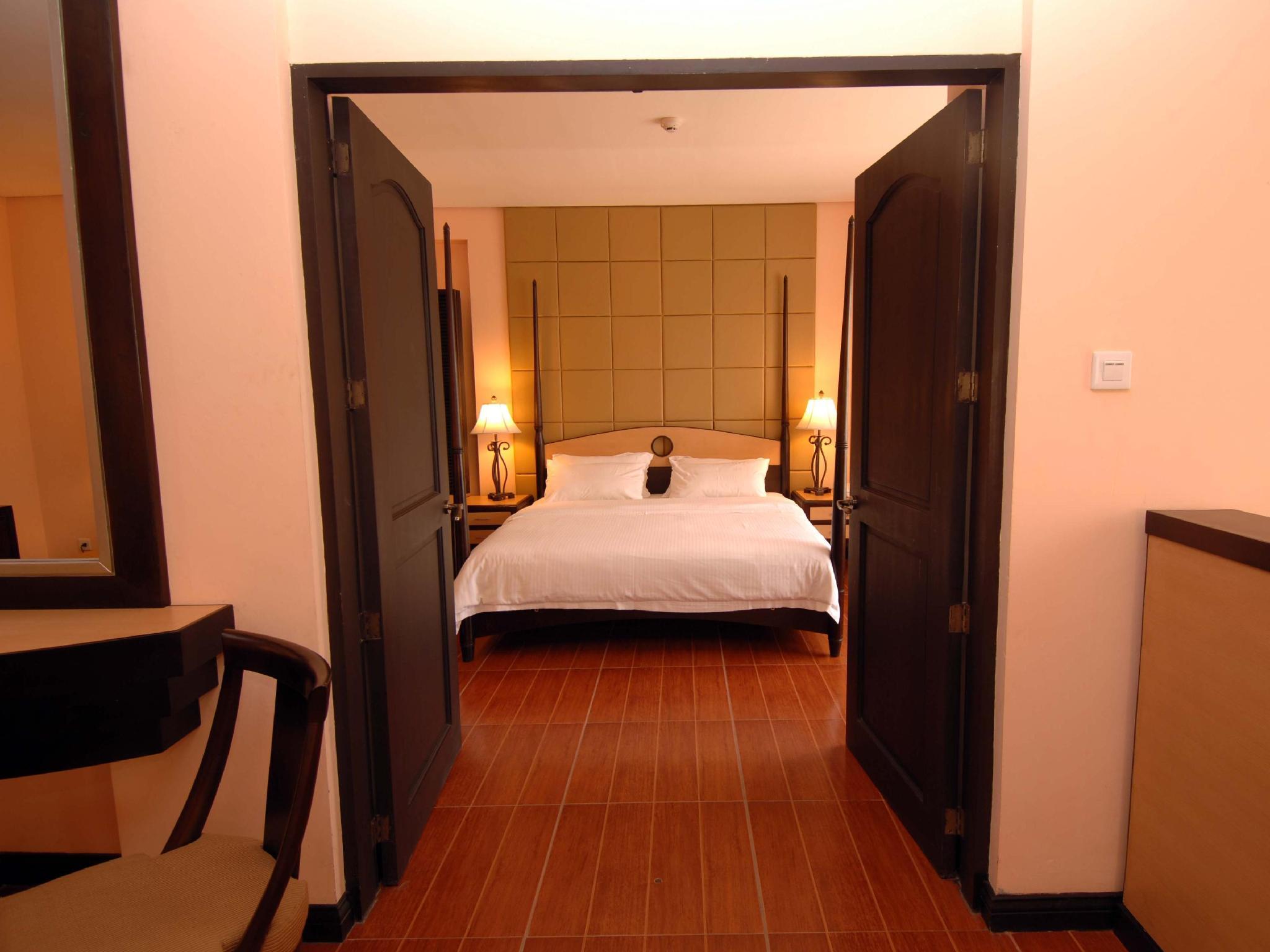 Residence, Suite