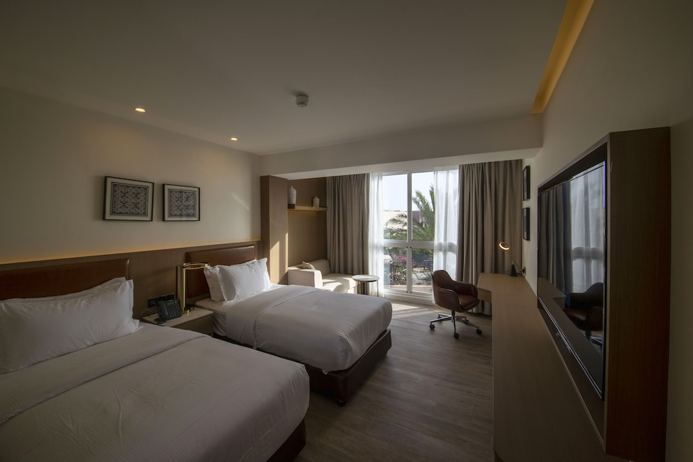 Luxotel Aqaba Beach Resort & Spa 8/30