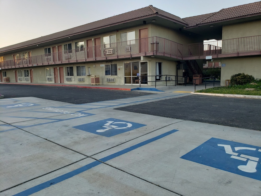 Baymont by Wyndham Coalinga 19/24