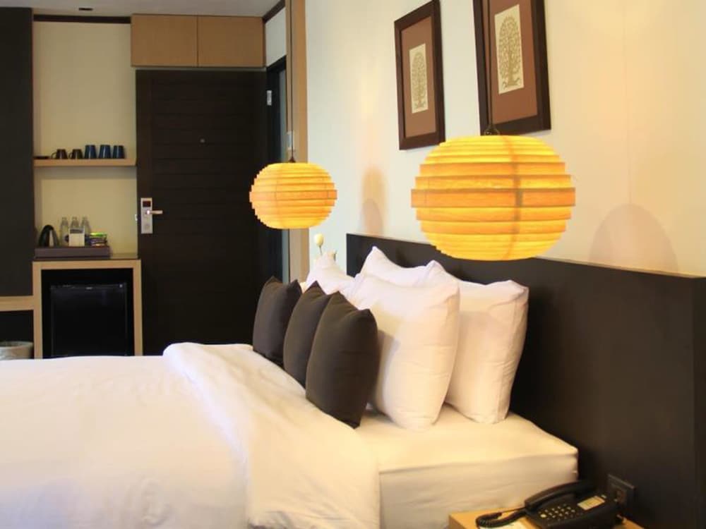 Bangkok Inter Place Hotel 32/72