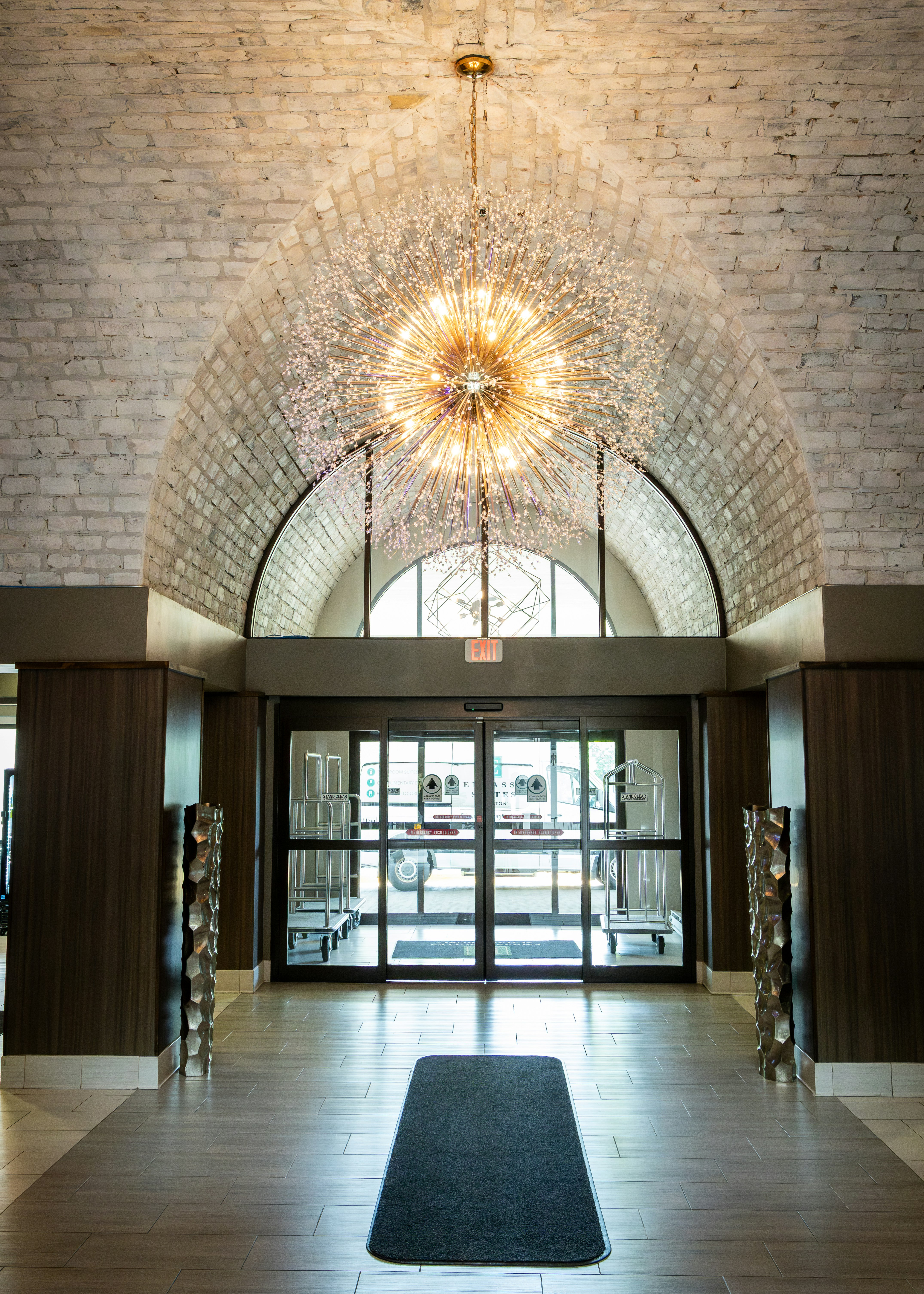 Embassy Suites by Hilton Chicago Schaumburg Woodfield 4/55