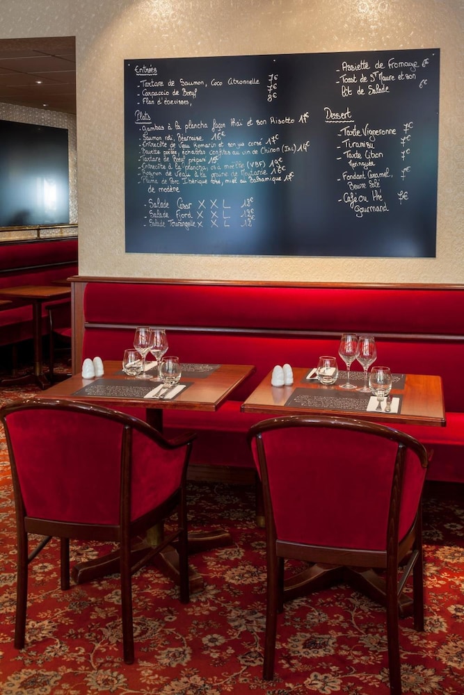 The Originals City Hotel Le Lion Dorr Chinon Inter Hotel 43/76
