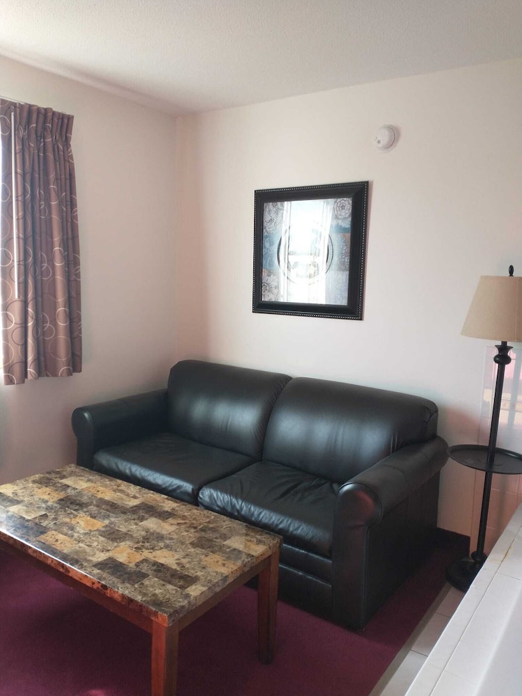 Sauk River Inn & Suites, a Travelodge by Wyndham 32/42