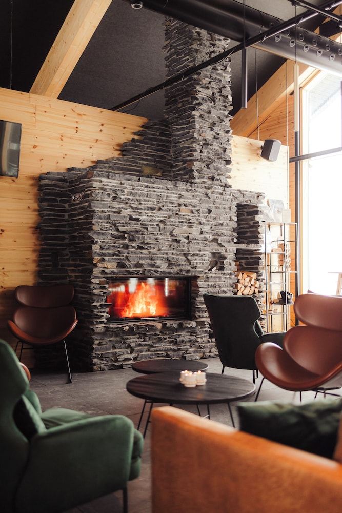 Star Arctic Hotel 48/63