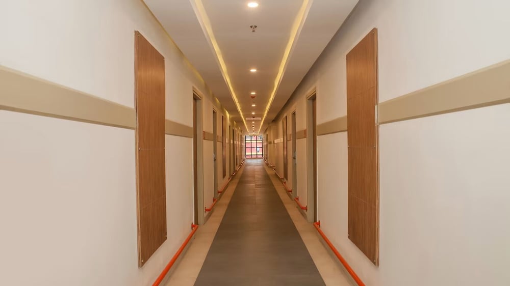 Max Hotel Prayagraj 33/48