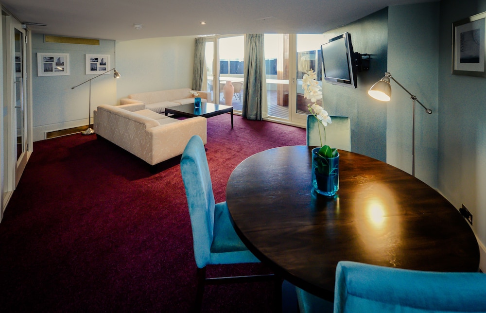 Osprey Hotel 32/52