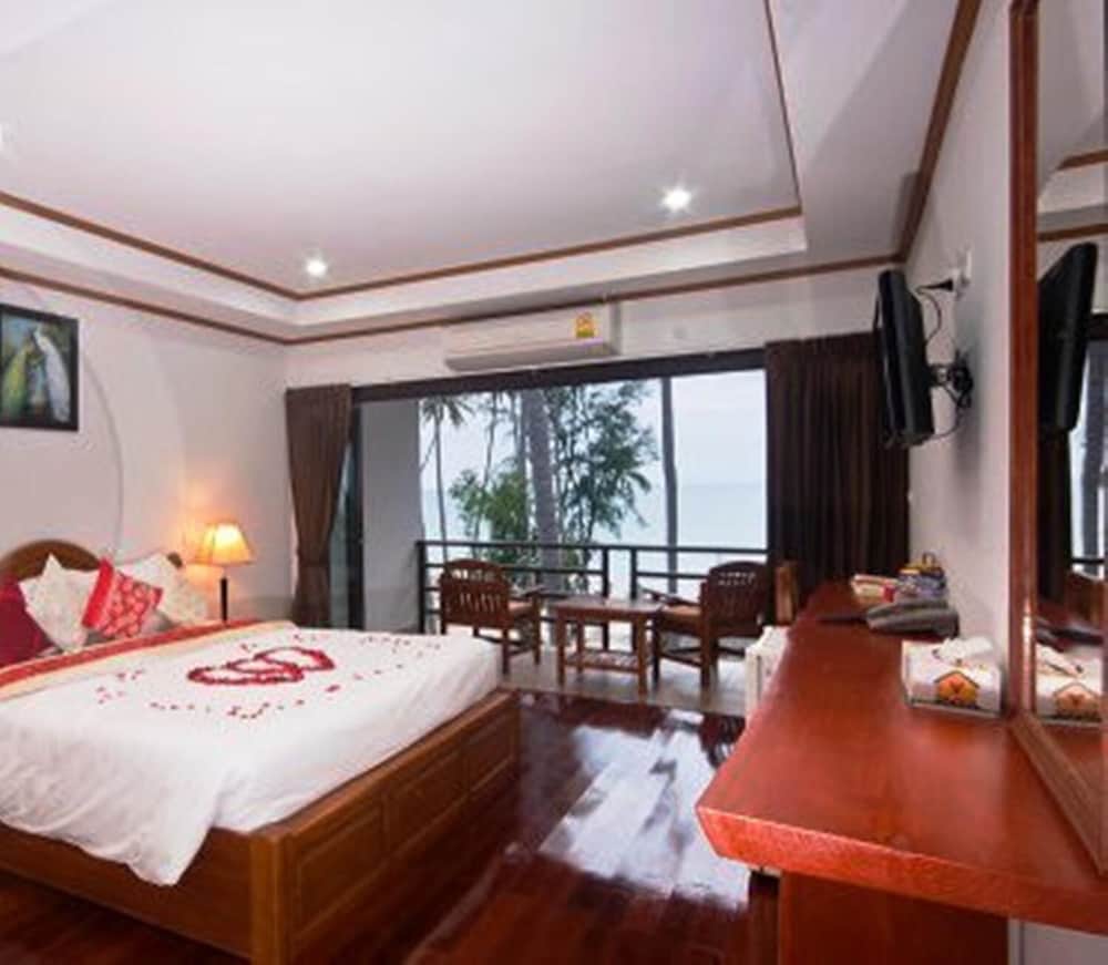 Lipa Bay Resort 42/55