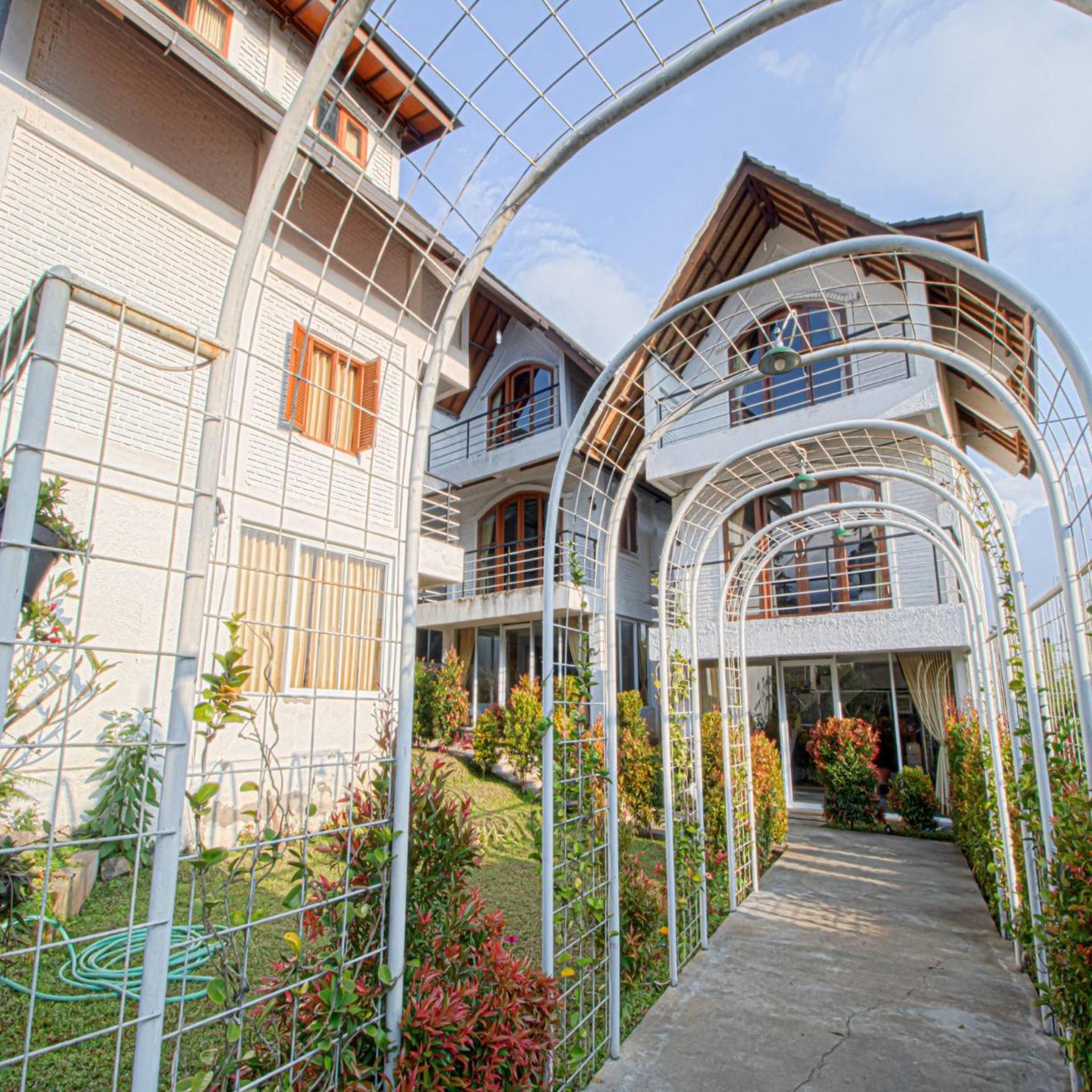 D Journey Hotel 4/59