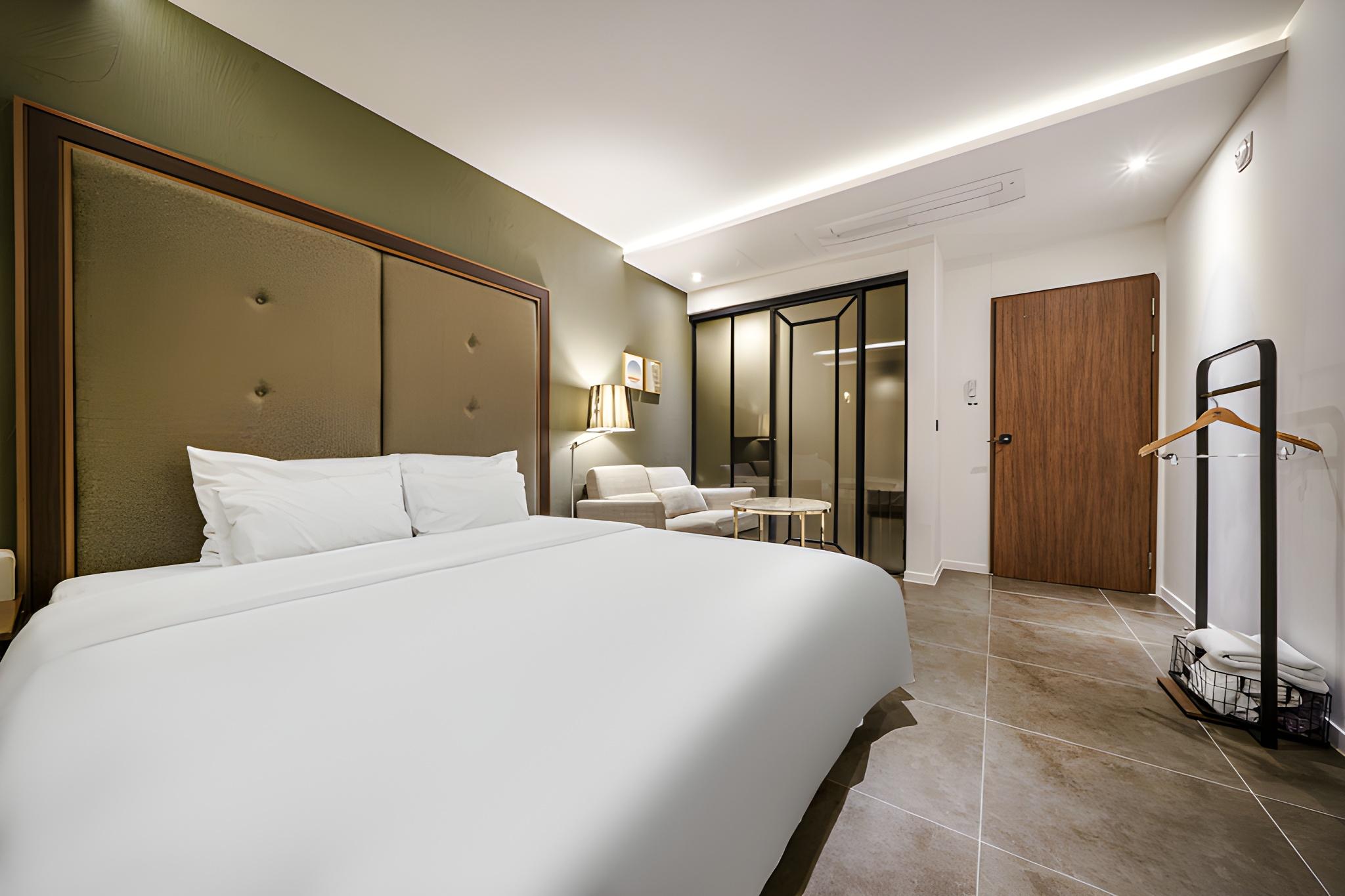 Spa, Premium, King Bed