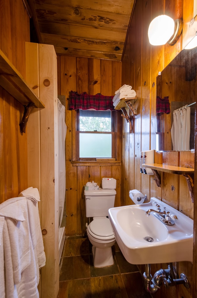 Idyllwild Bunkhouse 43/46