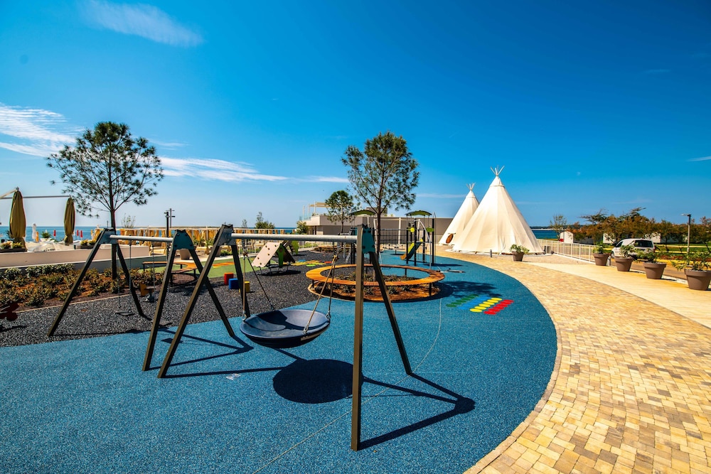 Arena Grand Kazela Camping Homes 45/50