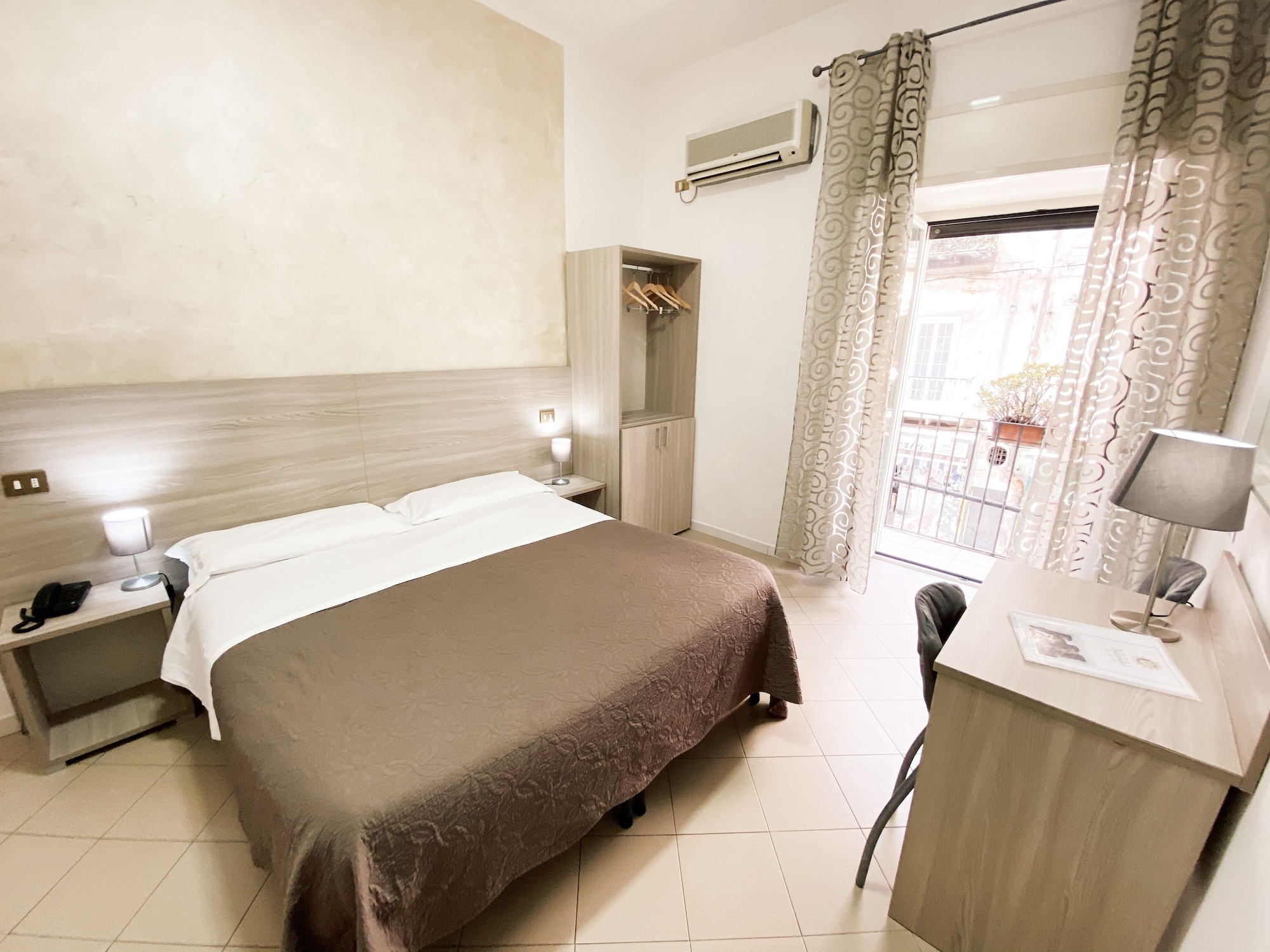 STANDARD, DOUBLE OR TWIN BED