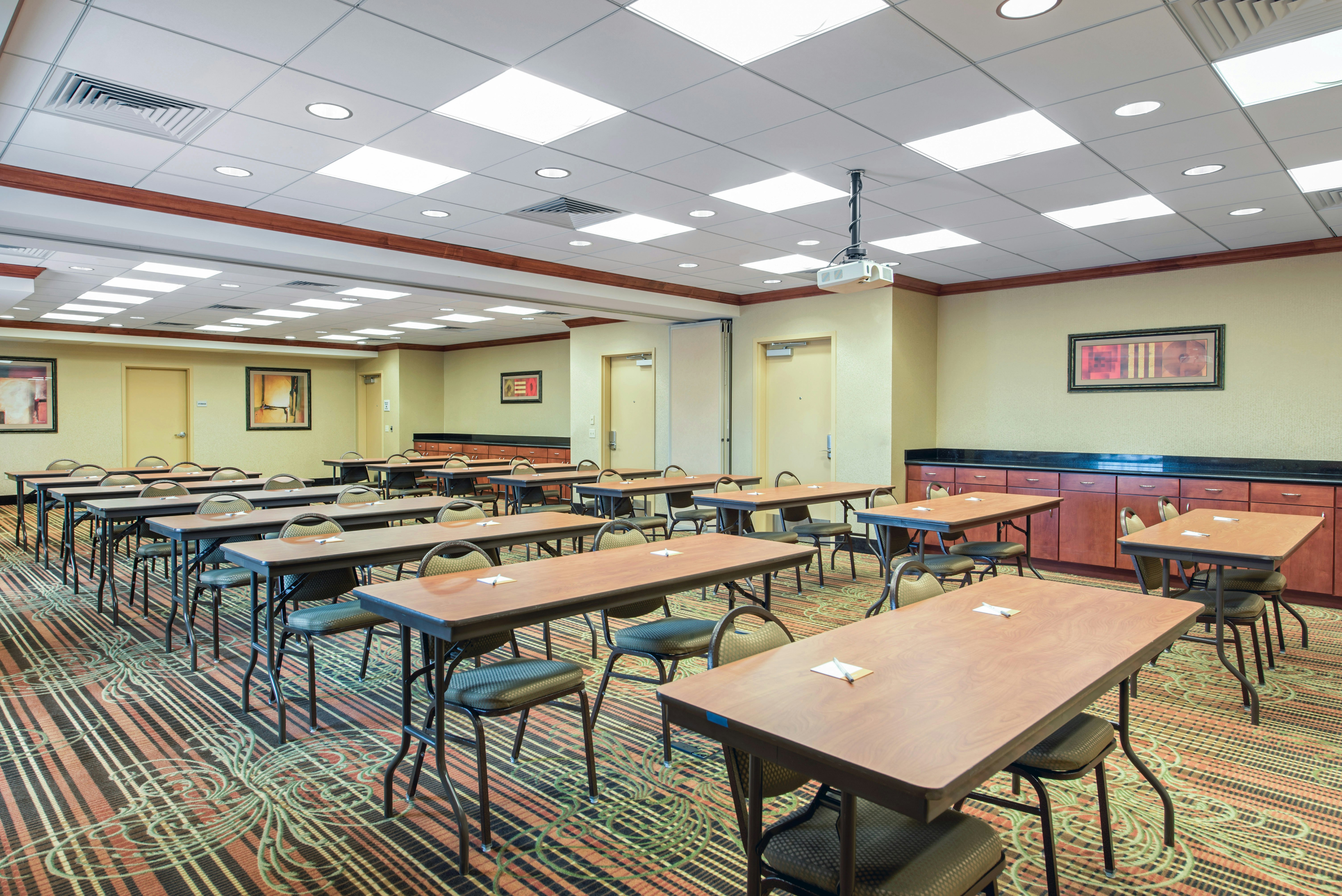 Hampton Inn And Suites Arcata 36/42