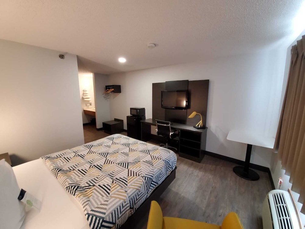 Motel6 Kewanee, IL 32/62