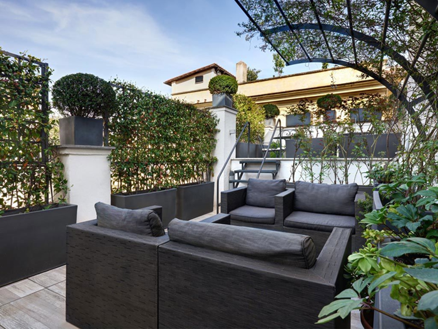 Pantheon Luxury 30/50