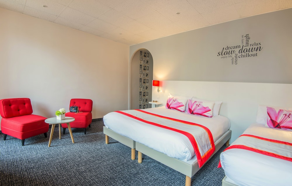 ROOM, TRIPLE, 3 BEDS