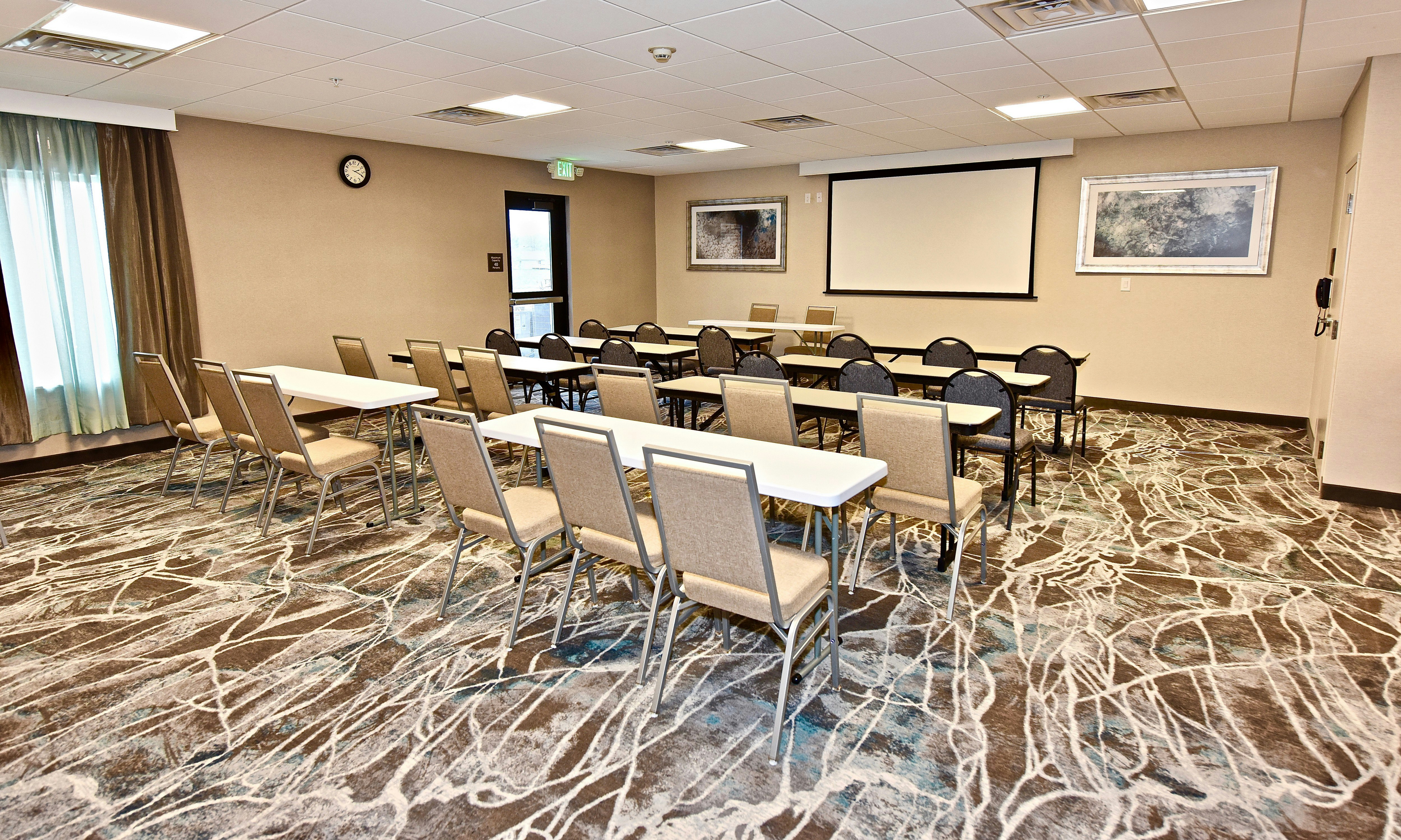 Hampton Inn Kirksville 59/62