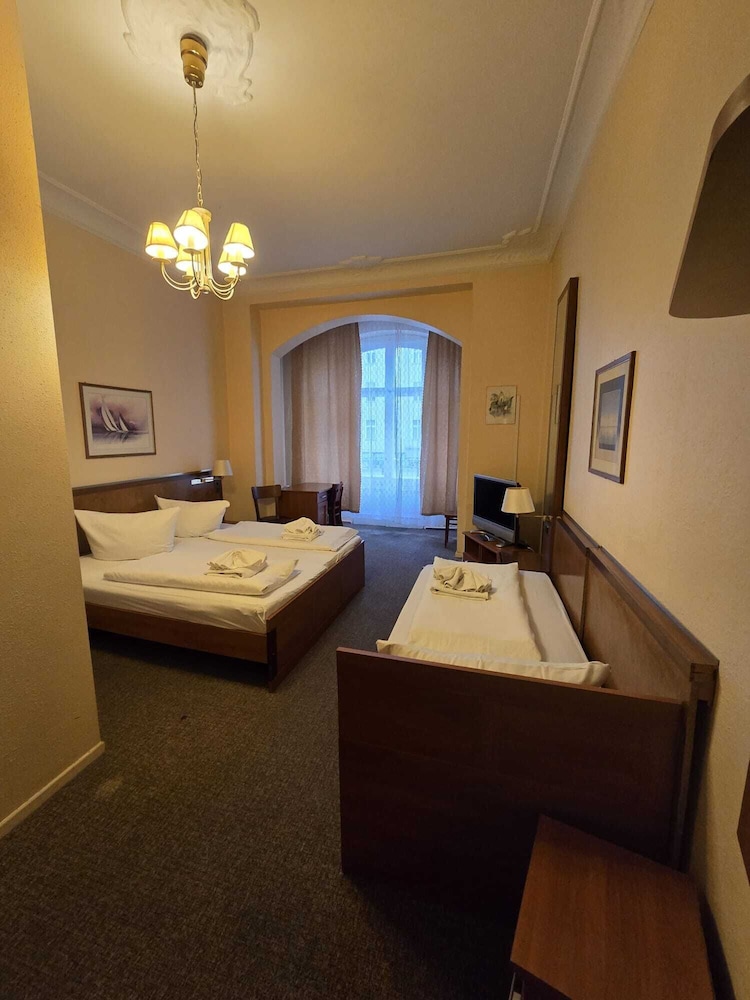 Hotel Pension Arche 18/41