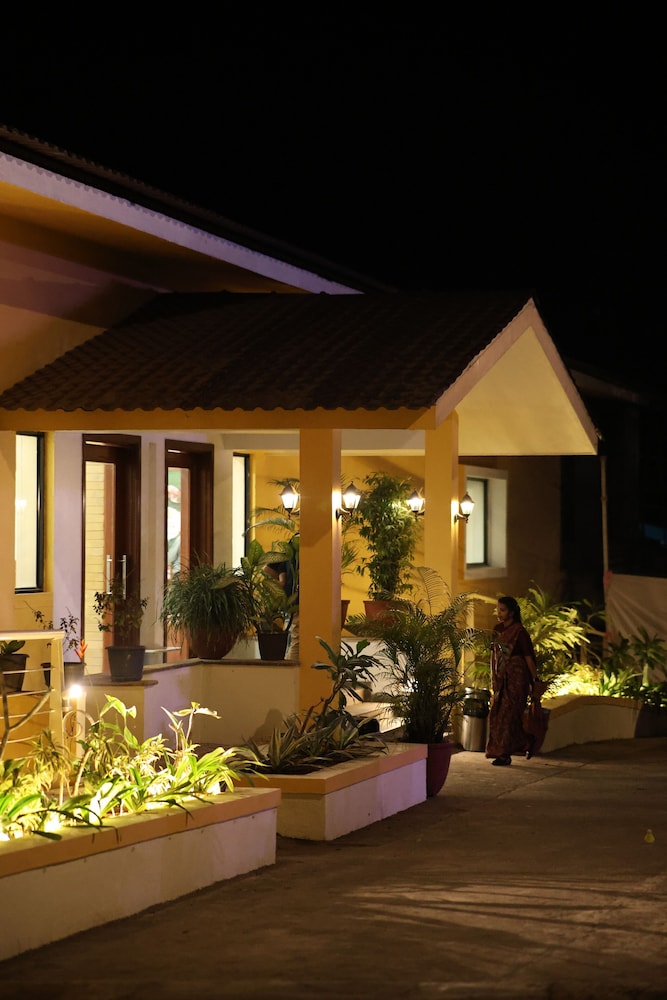 Mystic Valley Spa Resort 4/50