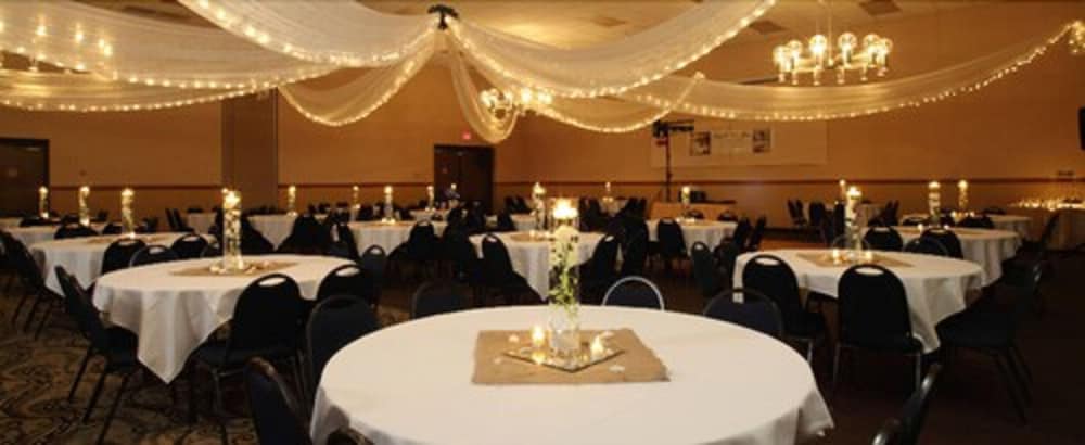 Barkers Island Inn Resort 27/48