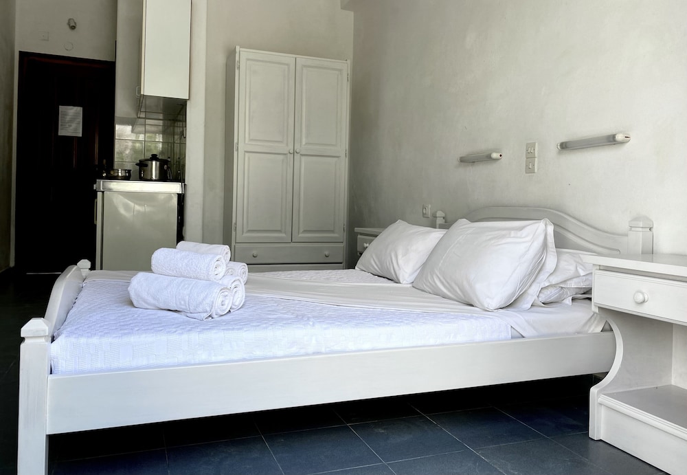 Hotel Helliniko 50/50