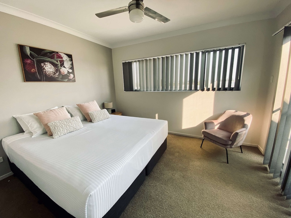 Best Western Plus North Lakes Hotel 9/50