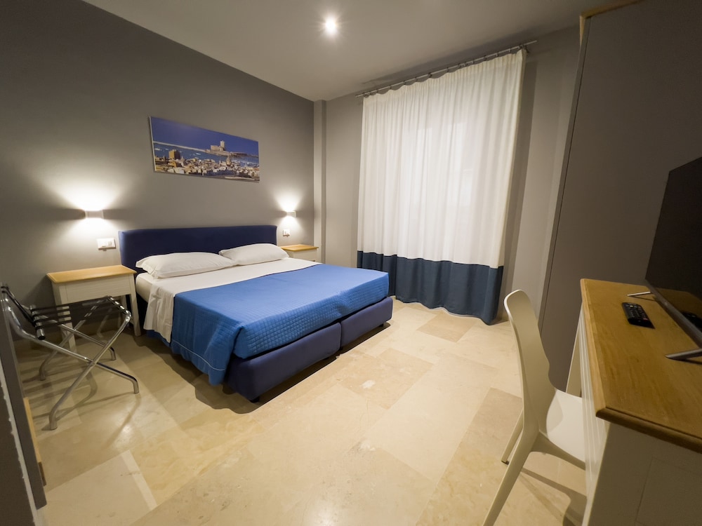 جناح ديلوكس بسرير كوين بإطلالة على المدينة بغرفة نوم واحدة مع أريكة، ZIBIBBO SUITES & ROOMS 4/10