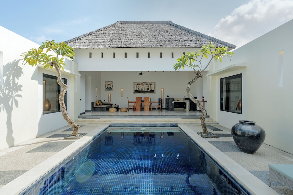 The Seminyak Suite - Private Villa 29/62