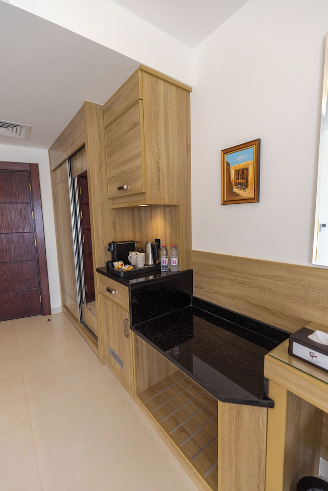 Petra Legacy Luxury Hotel 8/50